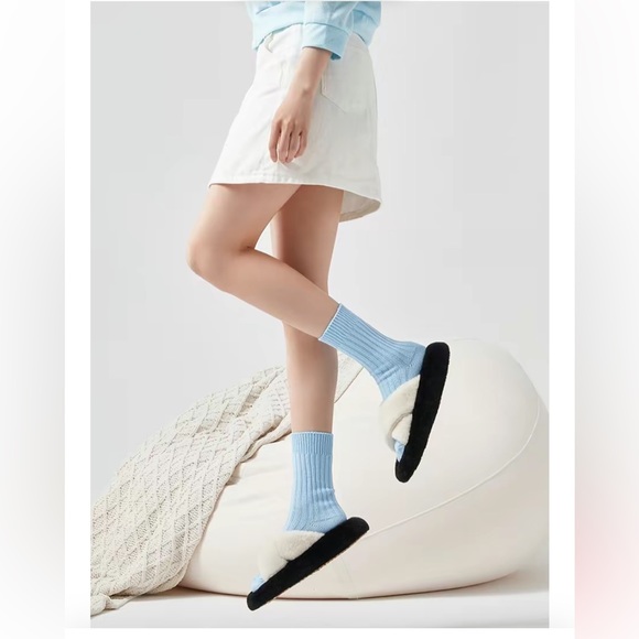 POSEE Fuzzy Plush House Slippers - Picture 5 of 14